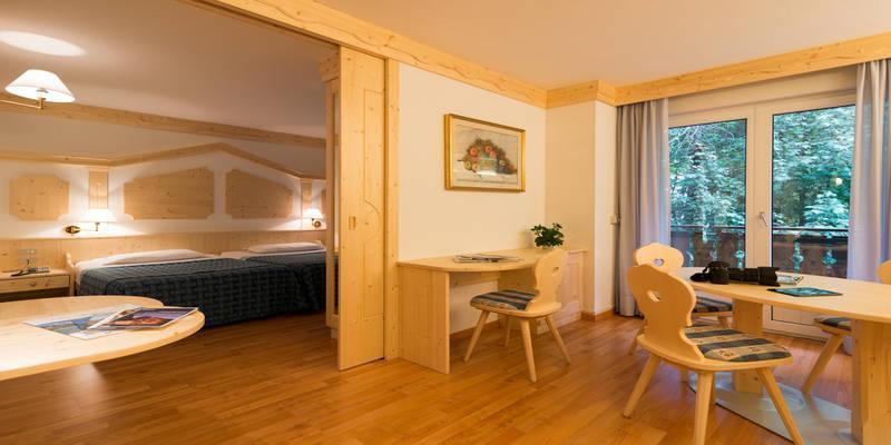 Lake&Nature Hotel Gloria Molveno Ngoại thất bức ảnh
