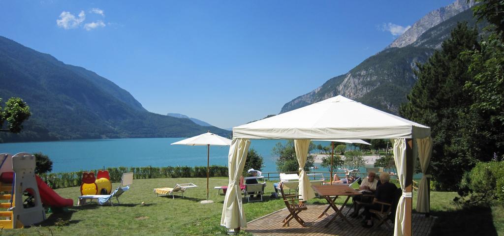 Lake&Nature Hotel Gloria Molveno Ngoại thất bức ảnh