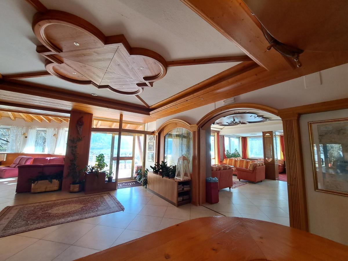 Lake&Nature Hotel Gloria Molveno Ngoại thất bức ảnh