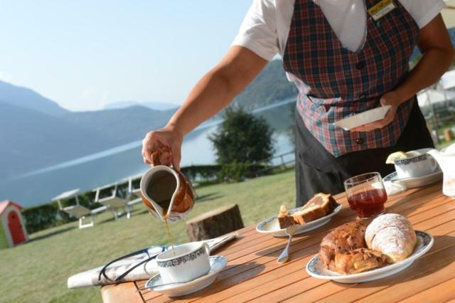Lake&Nature Hotel Gloria Molveno Ngoại thất bức ảnh